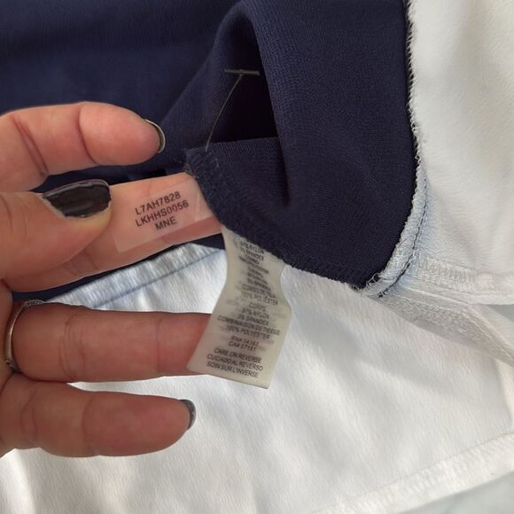 KARL LAGERFELD Blue White Jeweled Long Sleeve Back Button-Up Women Shirt Sz M - Picture 11 of 11